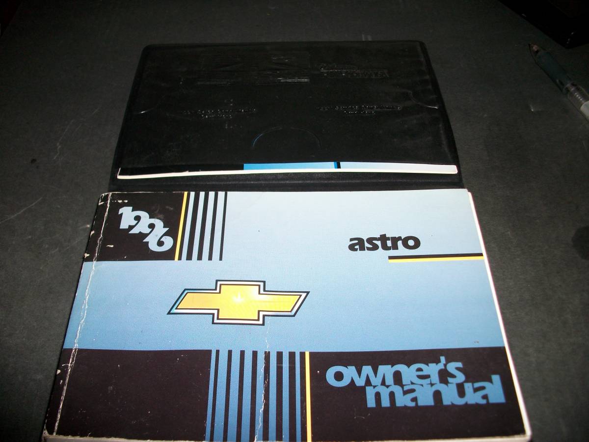  Chevrolet Astro 1996 year user's manual case attaching 