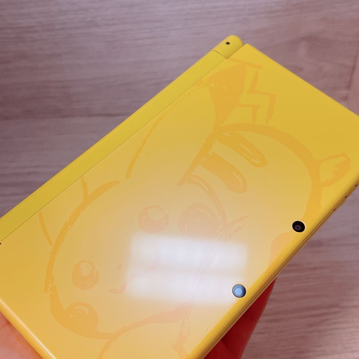 美品★激レアテーマ★ Newニンテンドー3DS LLピカチュウイエロー ポケモンバンク ポケムーバー その他ソフト付き