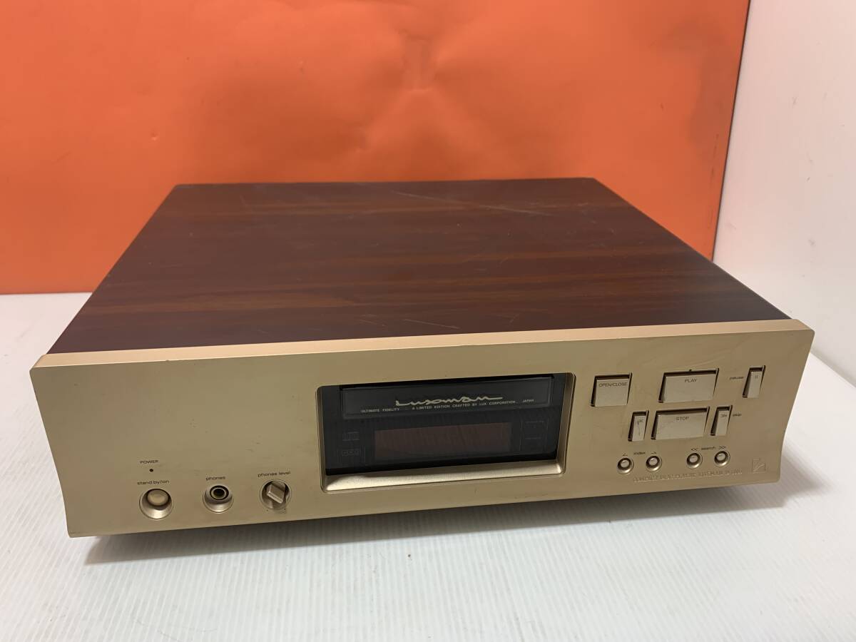 105◆LUXMAN　D-600ｓ　ラックスマン　CDプレイヤー　稼働品【写真追加あり】◆M_画像1