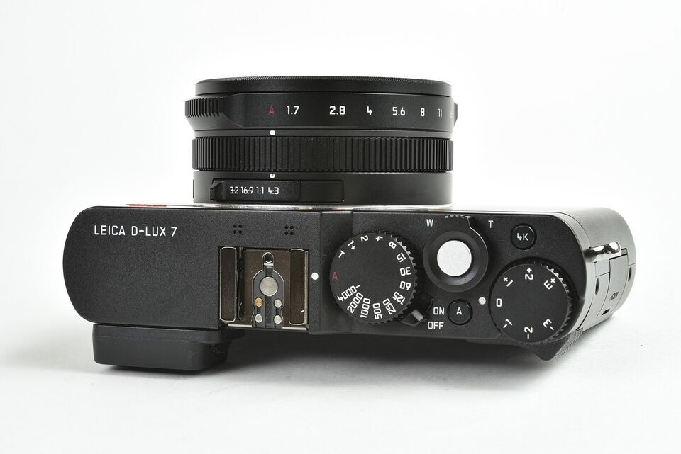 ★美品★ 品薄 希少 即決 Leica ライカ D-LUX 7 コンパクトデジタルカメラ ブラック （88-K24)