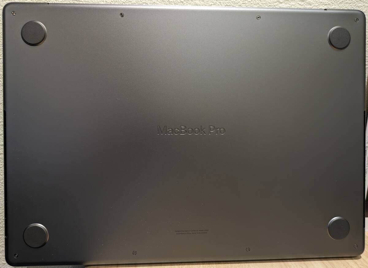 【M3MAX全部盛り】MacBook Pro 14inch Late 2023/RAM 128GB/SSD 8TB/スペースブラック/16C CPU/40C GPU/JIS/充放電8回/最大容量100%の画像5