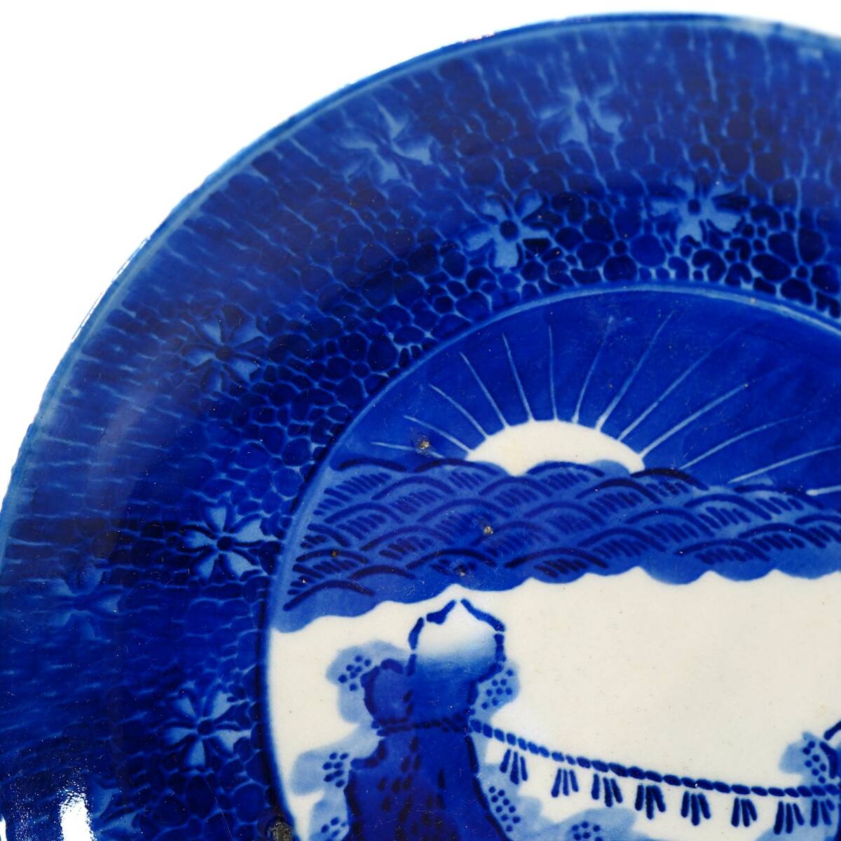 QA1754 時代物 古伊万里 伊万里 有田焼 染付 印判 ベロ藍 風景画 皿 大皿 飾り皿 和食器 料理皿 美術品 古民具 蔵出し 骨董 検Sの画像2