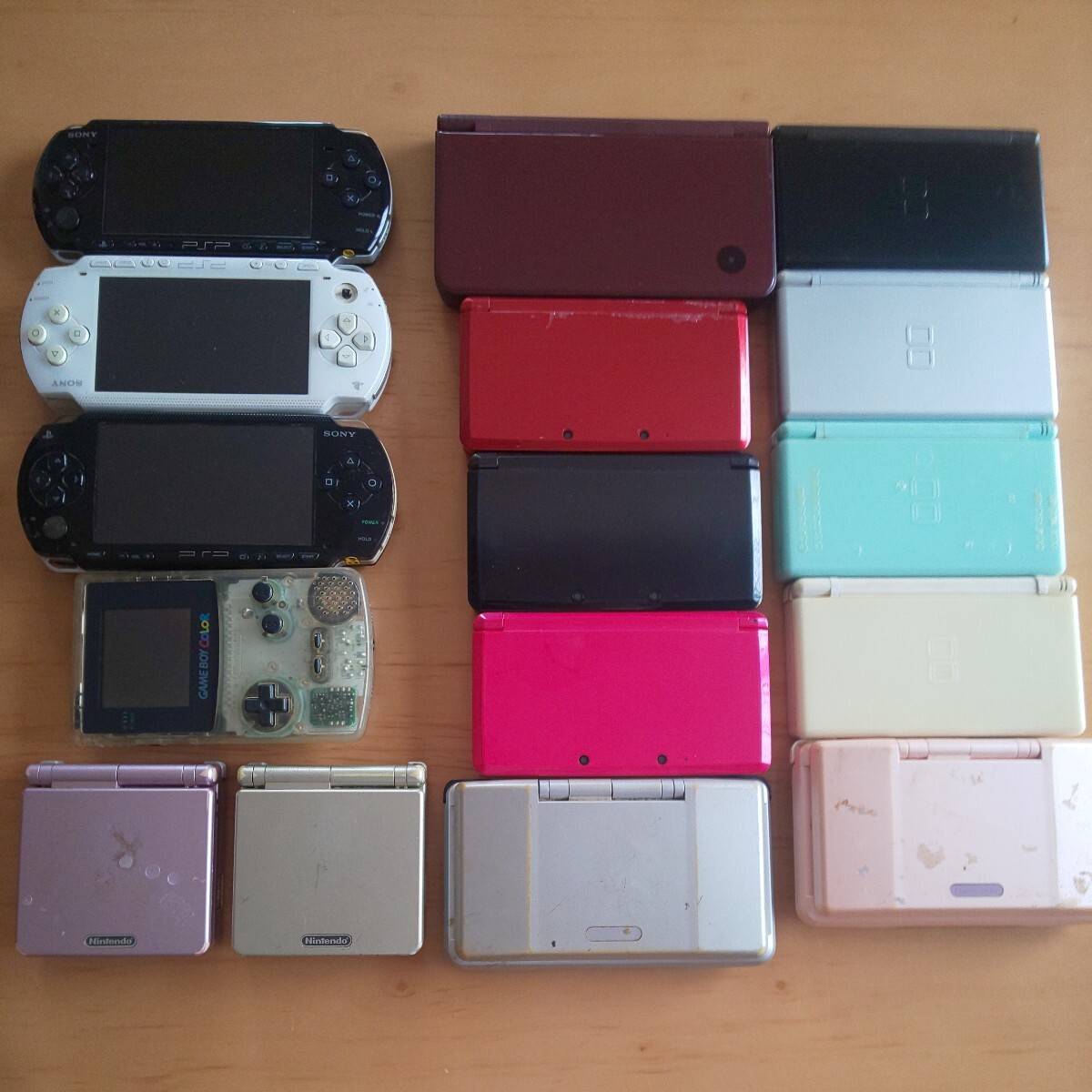 PSP 3DS Nintendo DS Lite ソニー ゲーム機 DSi SONY ゲーム機16台まとめ売り ニンテンドー ゲームボーイ_画像2