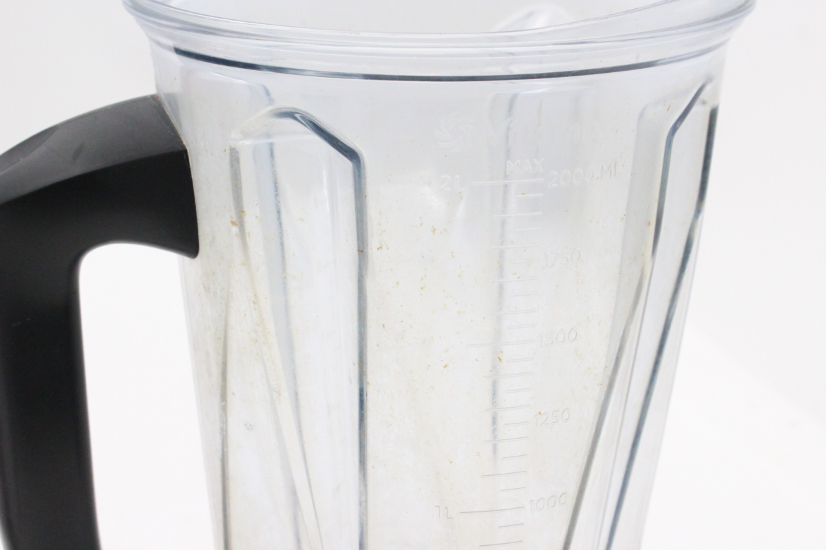 【ト石】 VITAMIX バイタミックス VM0111 ミキサー ジューサー 容量2000ml ブラック×レッド 通電確認済み ECZ01EWH36_画像4