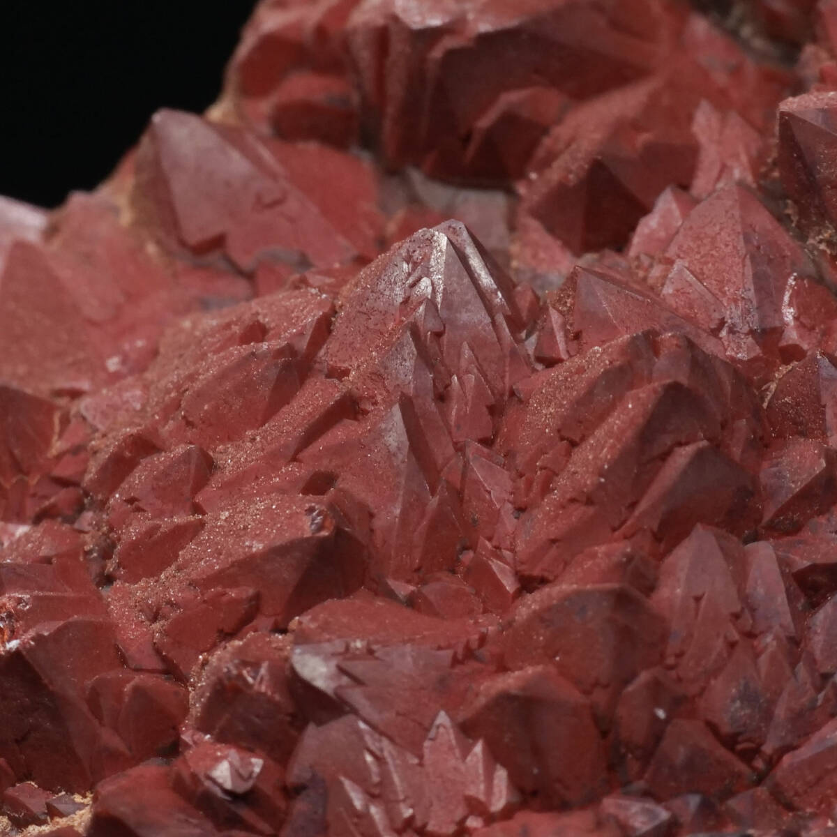 【鉱物 標本 赤水晶 水晶 結晶 原石】モロッコ レッドクォーツ クラスター_画像2