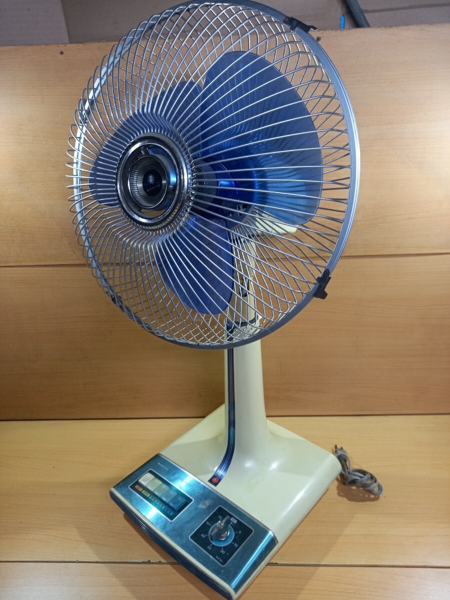 1円～ SANYO サンヨー EF-6BN 三羽 レトロ 扇風機 ジャンク品の画像1