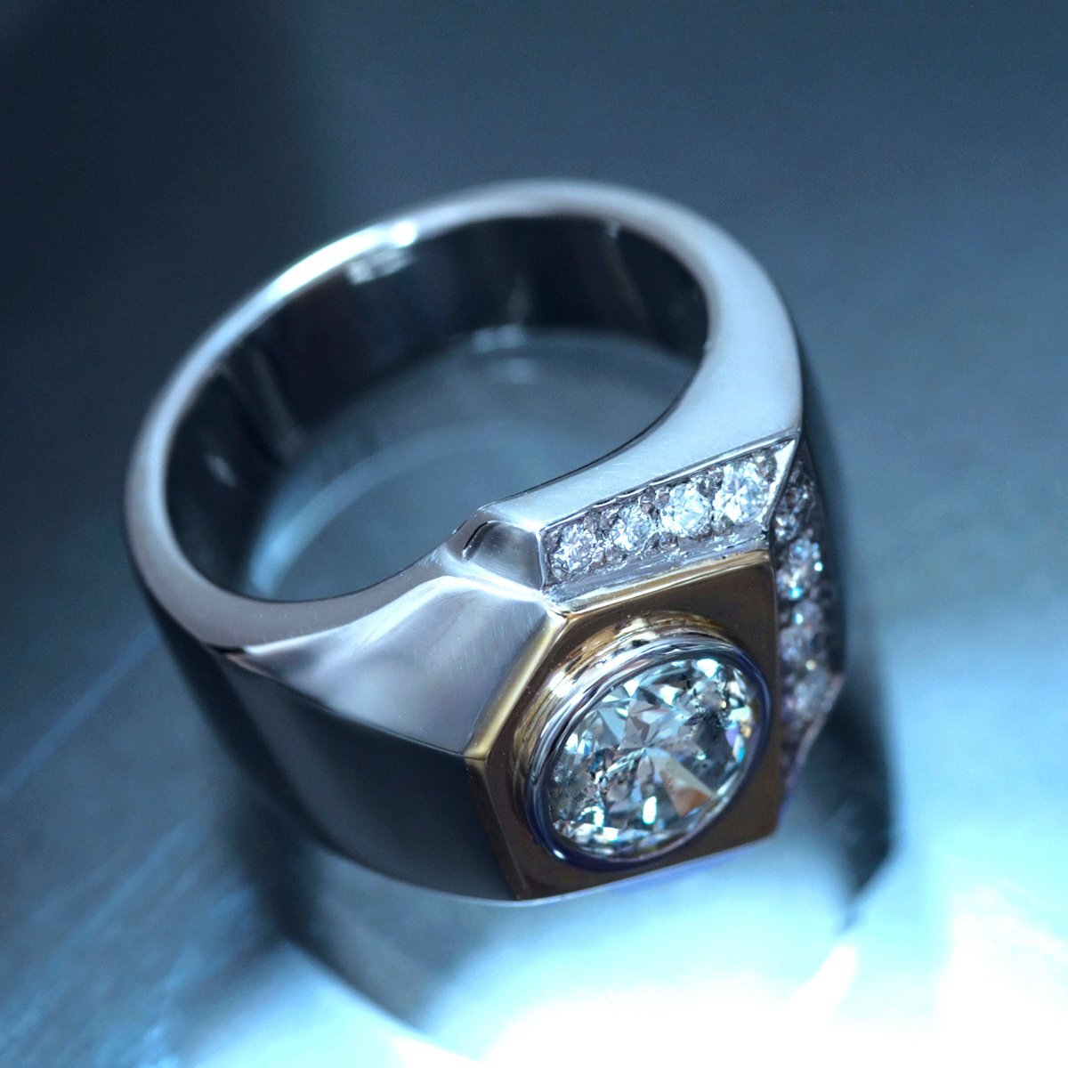 F3678 美しい大粒天然ダイヤモンド２．５３１、０．３３ct 最高級18金/Pt900無垢セレブリティメンズリング 新品_画像3