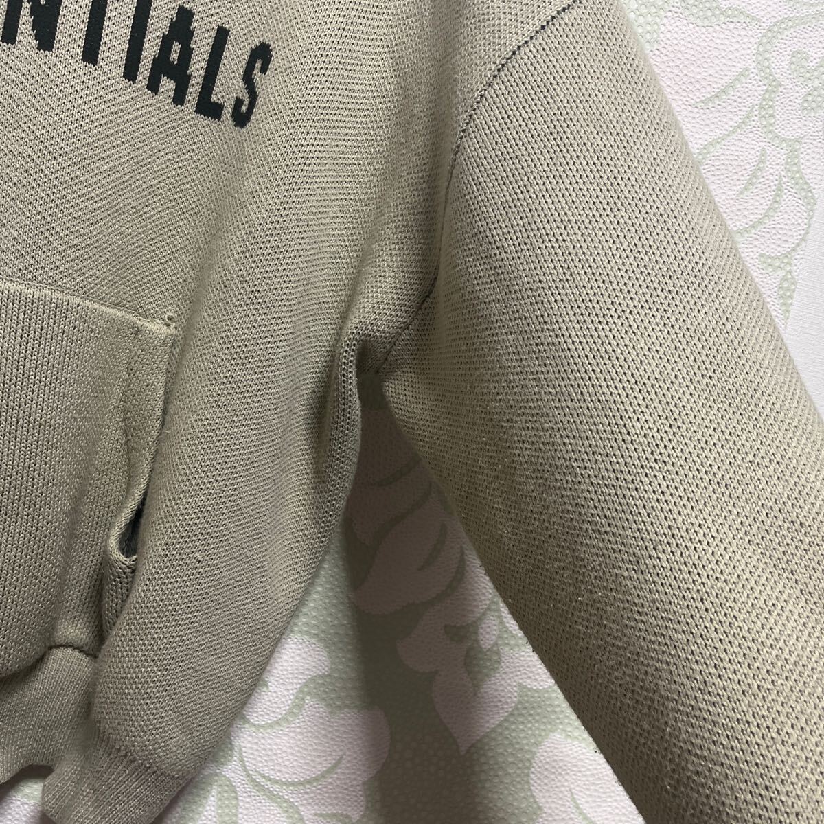 ESSENTIALS エッセンシャルズ FEAR OF GOD フィアオブゴッド フロントロゴ ニットパーカー フーディL _画像6