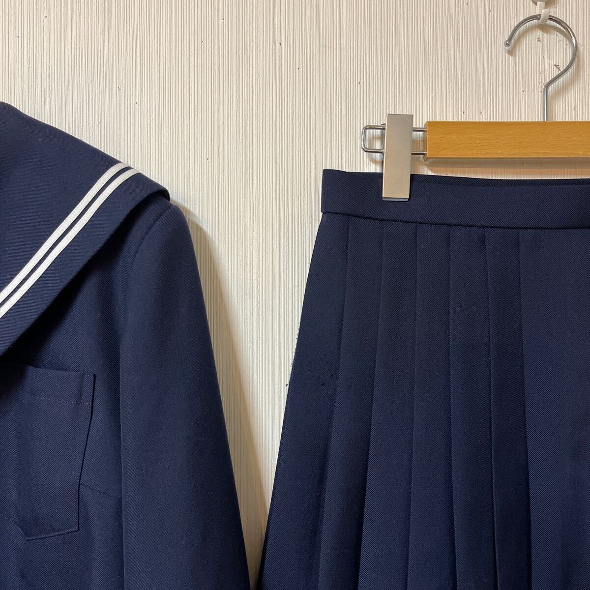 大きいサイズ 2点セット コスプレ衣装 セーラー服Mサイズ1点 スカートLサイズ1点 高校生 制服 学生服 女子高生 クリーニング済み 240325①_画像3