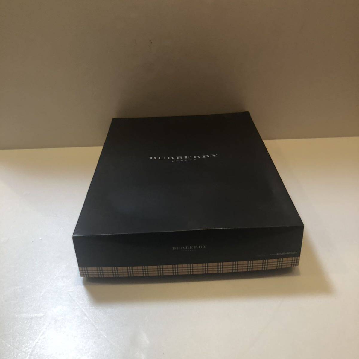 レア【送料無料】 BURBERRY/バーバリー/正規品/新品未使用/カシミヤ混ウールガウン/チェスト88～96/身長165～175/西川産業株式会社(0245y)_画像5