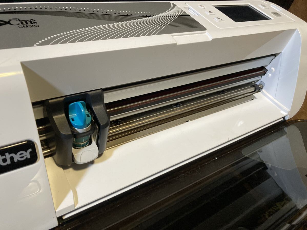 brother ScanNCut CM300 CMZ0102 сканер встроенный разрезной механизм плоттер бумажное моделирование этикетка наклейка толщина бумага ширина 296mm Brother 