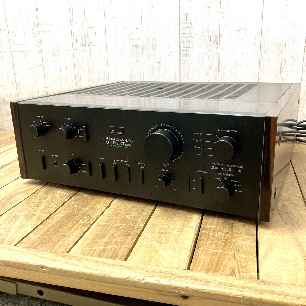 ▼【通電OK】SANSUI AU-D907F EXTRA プリメインアンプ 木目調 INTEGRATED AMPLIFIER 黒系 オーディオ機器 山水電気 サンスイ 訳あり _画像1