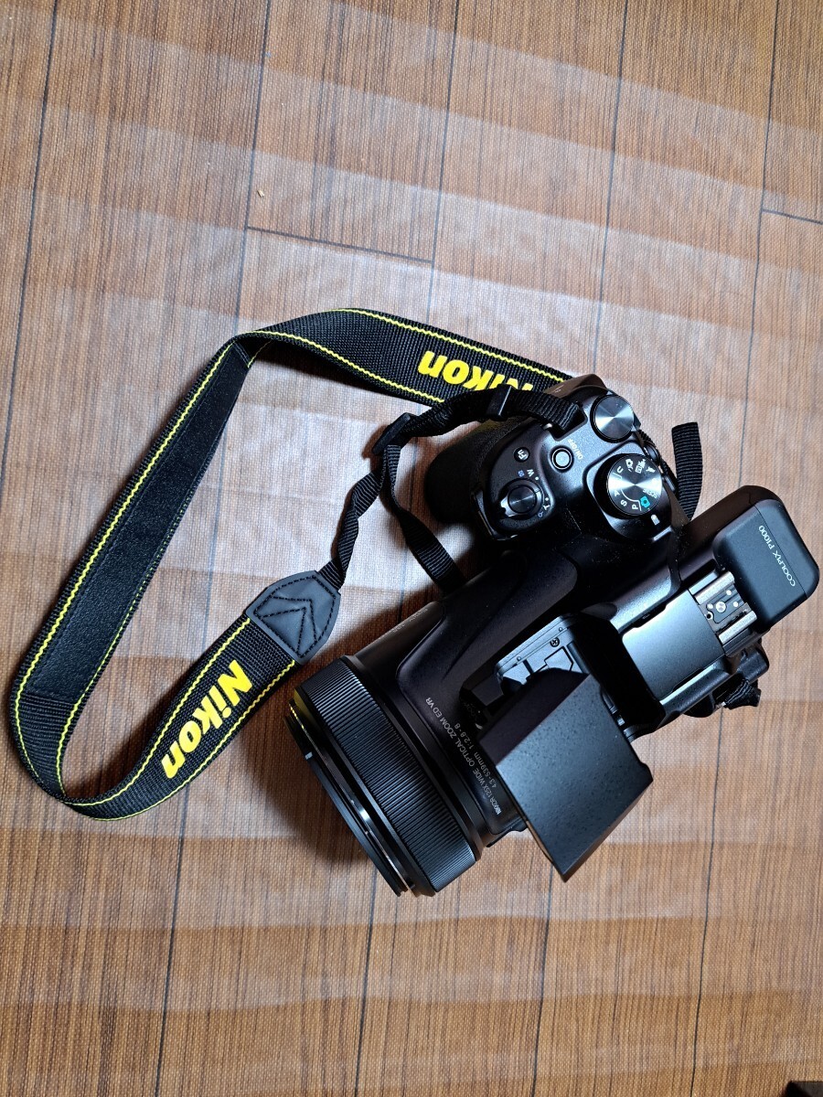 ニコン COOLPIX P1000 Nikon 3000mm ～12000mm wifi対応 付属品全て有り SDカード32G付 別売付属品【純正品含む】綺麗です 超望遠 超美品_画像3