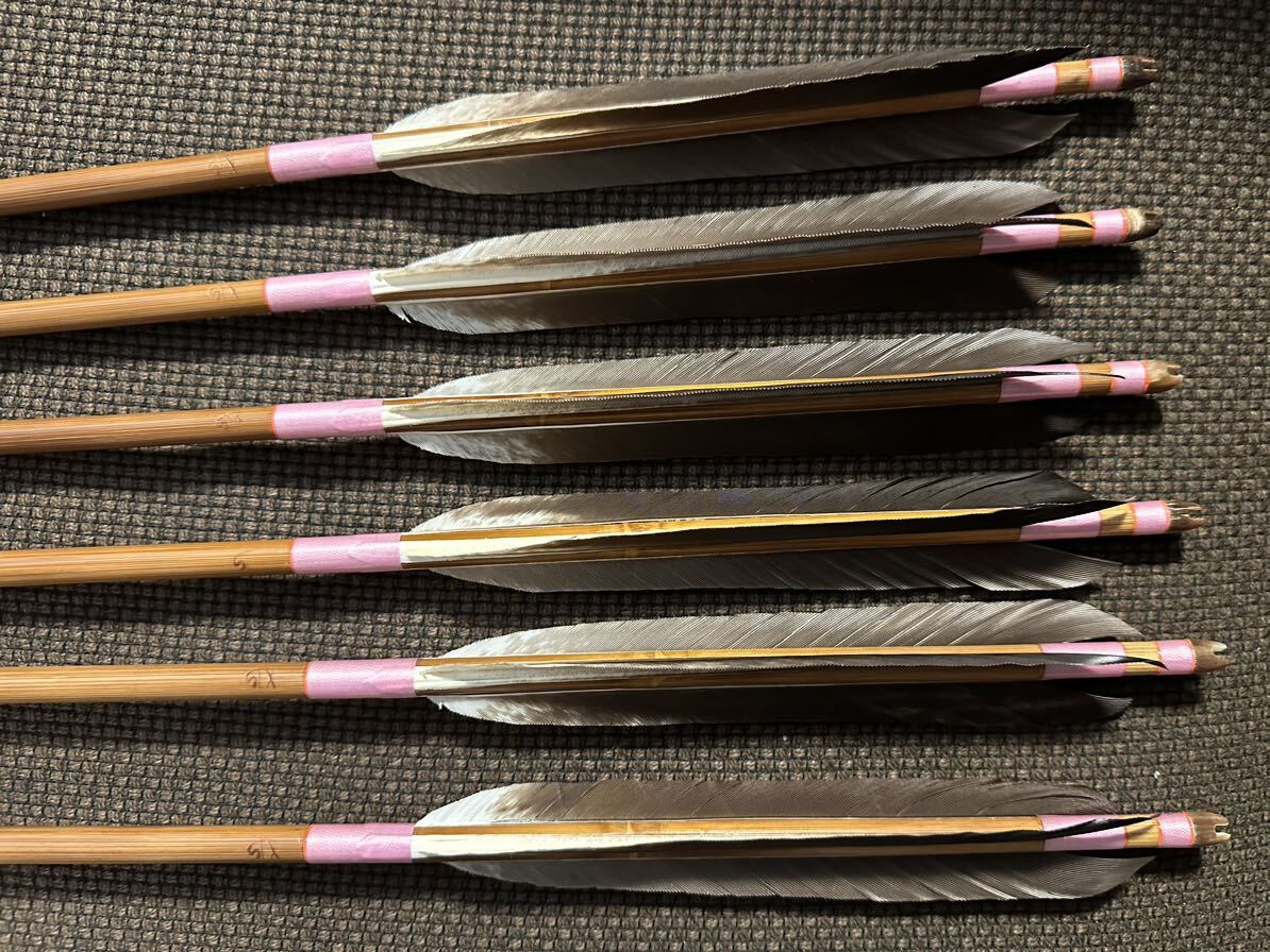 未使用】竹矢 96cm 28 5g 6本 長の字鶴 長谷川弓具製 犬鷲手羽 未使用】竹矢 96cm 28 5g 6本 長の字鶴 長谷川弓具製 犬鷲手羽