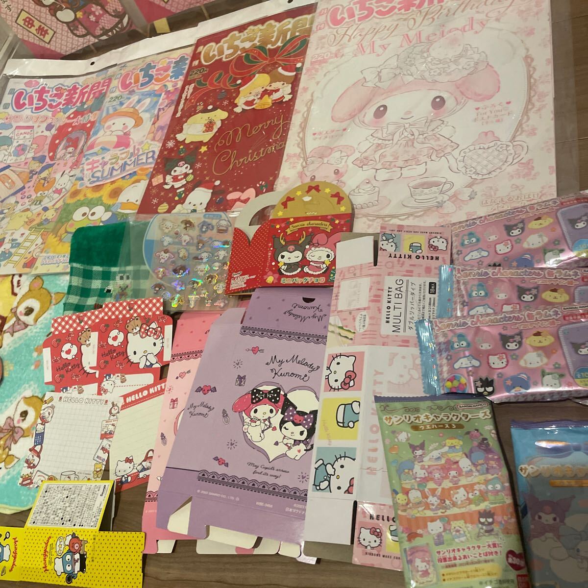  Sanrio kite Hello Kitty My Melody Cinnamoroll . year strawberry newspaper towel empty box ba lame mo set sale 