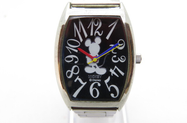 1円～【電池切れ】デイズニー シャドウ ミッキー トノー型 クオーツ 腕時計 文字盤ブラック シルバー 2-12-26 の画像1