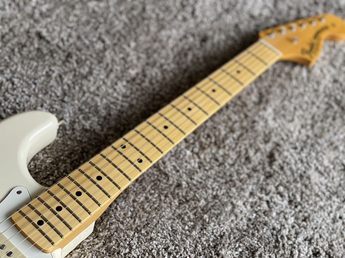 送料込み 超美品 Fender Made in Japan / JV Modified 60s Stratocaster Maple Olympic White フェンダージャパン ストラトキャスターの画像4