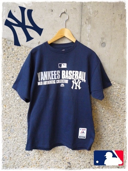 メンズ　MLB　半袖　Tシャツ　MLB　NY Yankees　ニューヨーク　ヤンキース　YankeesBASEBALL　Majestic　アメリカ　野球　メジャー　Ｌ_画像1