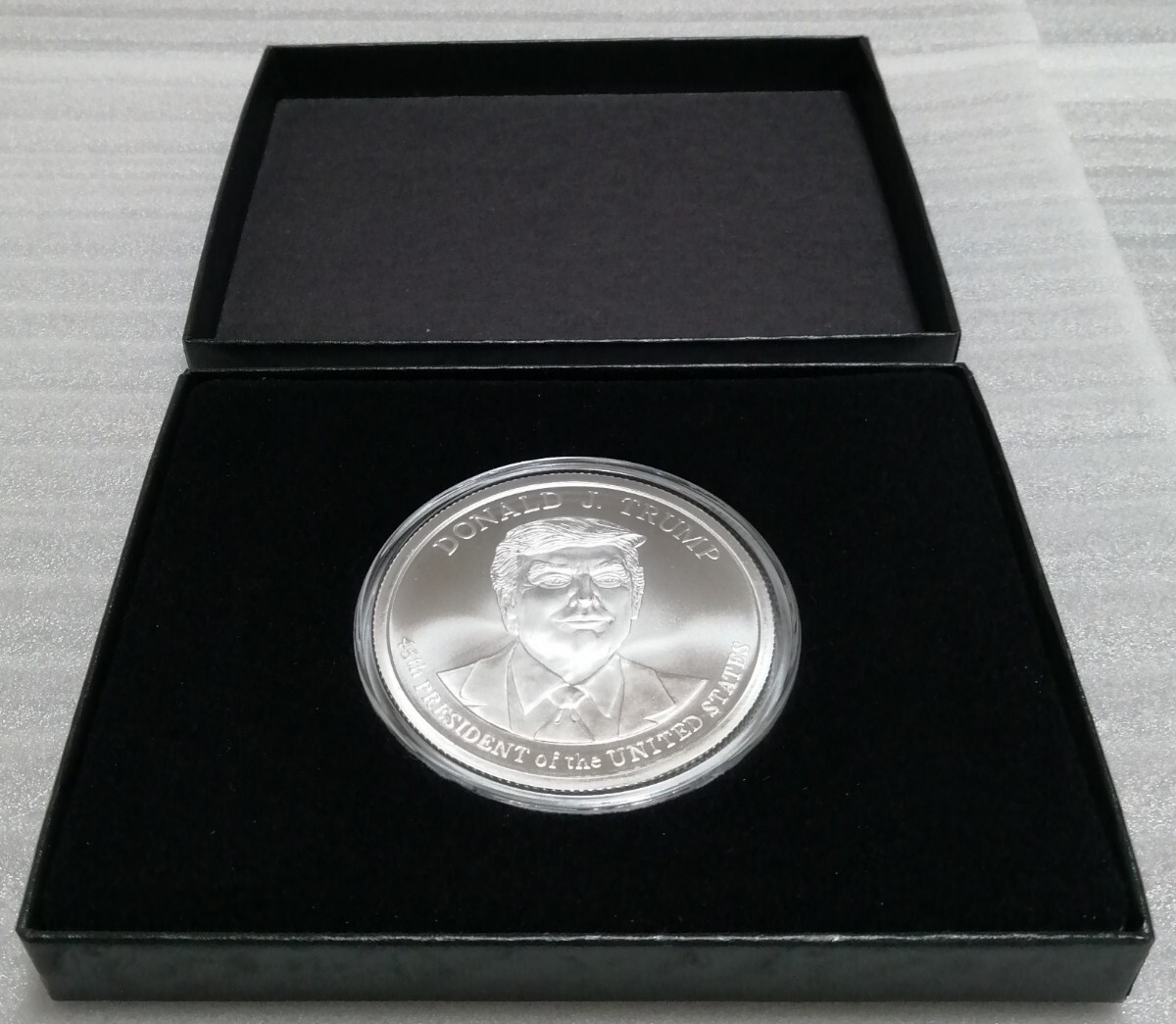5オンス トランプ 第45代 大統領 銀貨 純銀 ラウンド 箱付き アイテム2の画像9