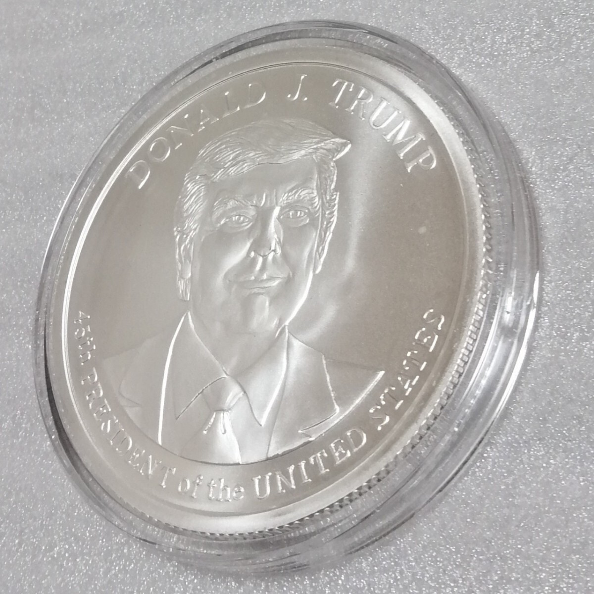 5オンス トランプ 第45代 大統領 銀貨 純銀 ラウンド 箱付き アイテム3の画像2