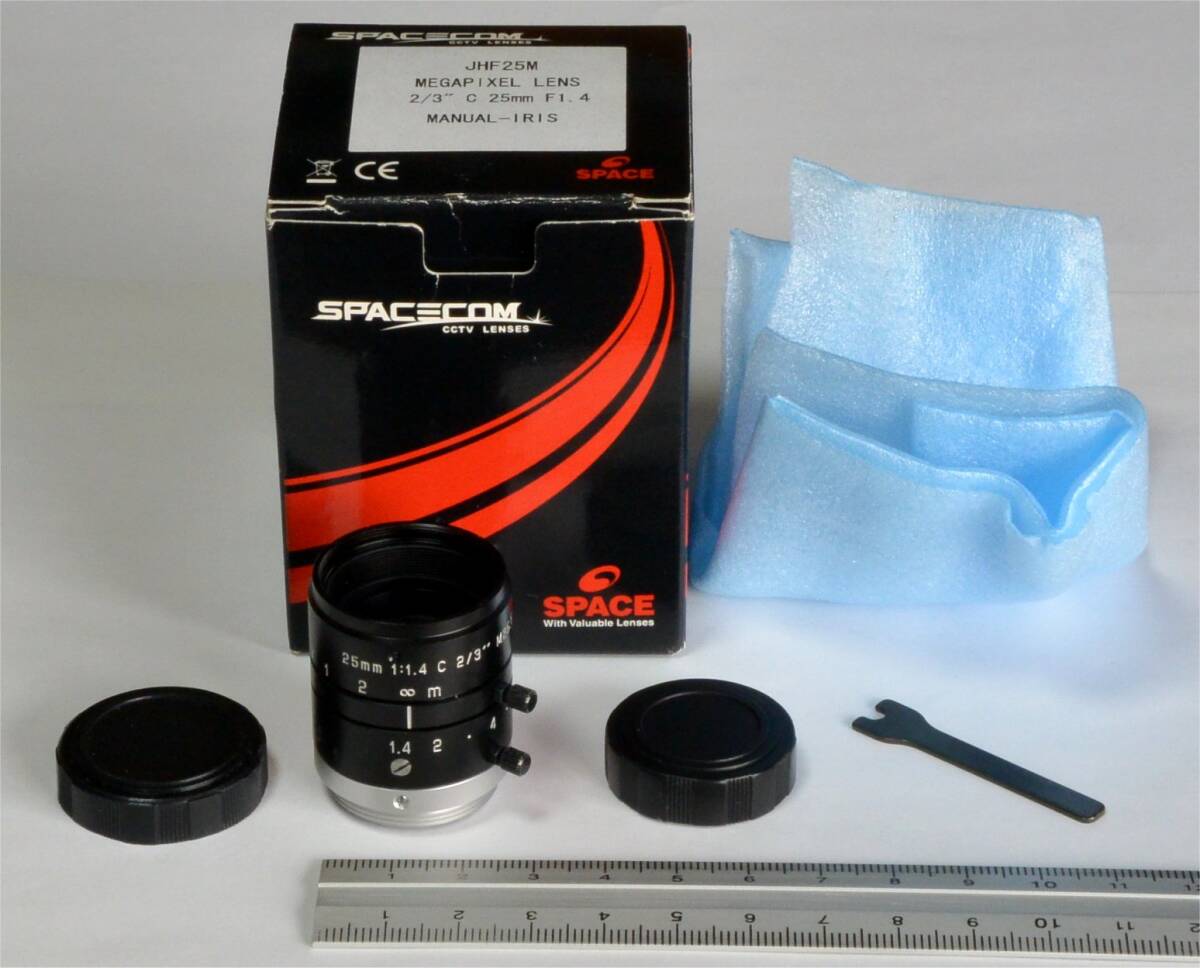 ★ Spacecom/スペース　Cマウントレンズ　JHF25M　25mm F1.4　2/3"　メガピクセル　動作確認　美品　耐振　TV LENS_画像1