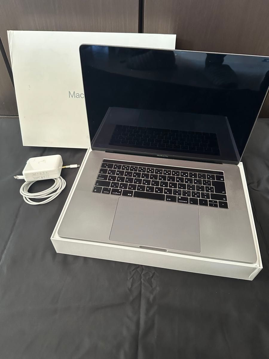 Apple MacBook Pro 15インチ 2019 Core i9 2.3GHz/RAM 16GB/SSD512GB