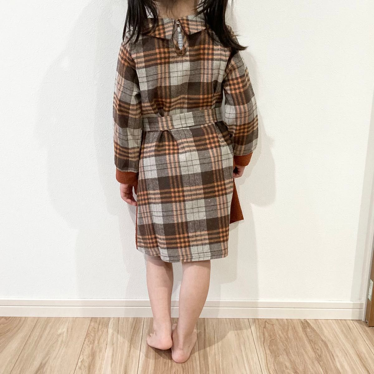 売り尽くし価格★　子供服　ひざ丈ワンピース　チェック柄ワンピース　Aライン　フレアワンピース　発表会　ブラウン　女の子　130