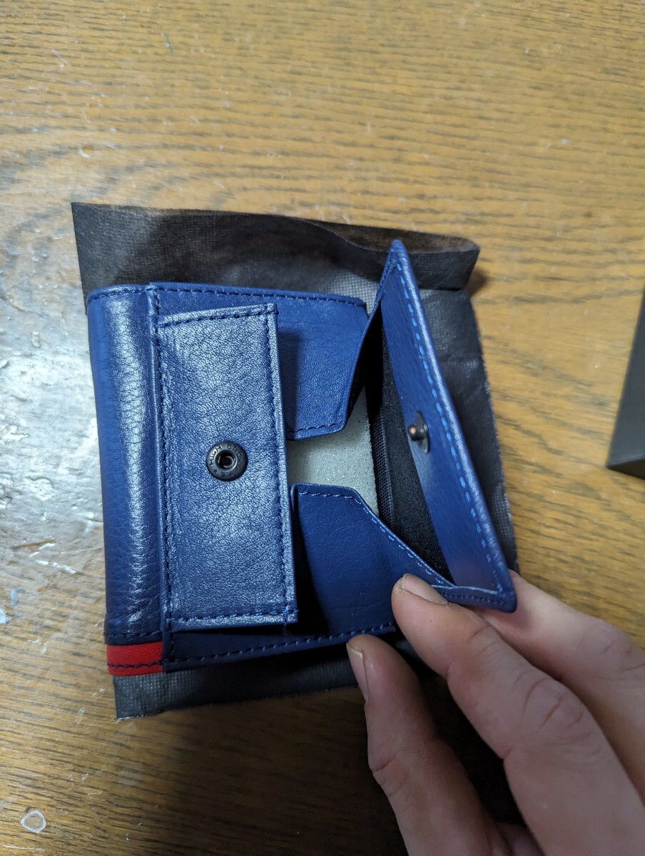 クシタニ 三つ折財布 ウォレット P-4478 元箱付き 未使用 レザー 折り財布_画像3