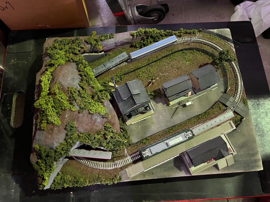 Yahoo!オークション - 鉄道ジオラマ 車両展示台 日本の鉄道風景 Yahoo!オークション - 鉄道ジオラマ 車両展示台 日本の鉄道風景