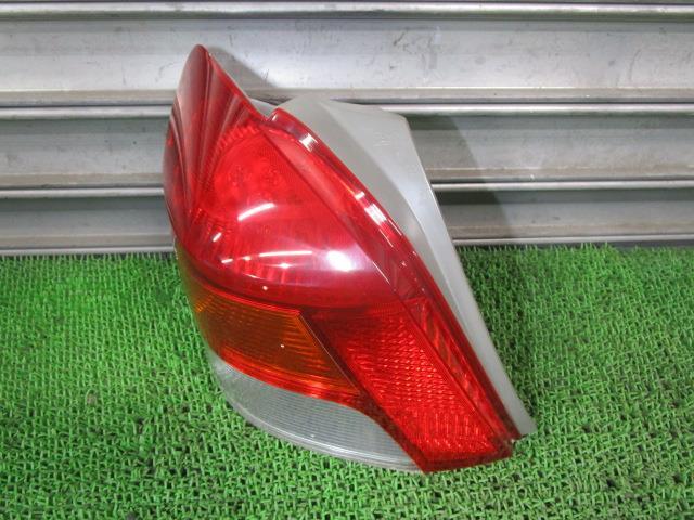  Vitz DBA-KSP90 left tail lamp 81560-52630 Koito 52-187 /41007