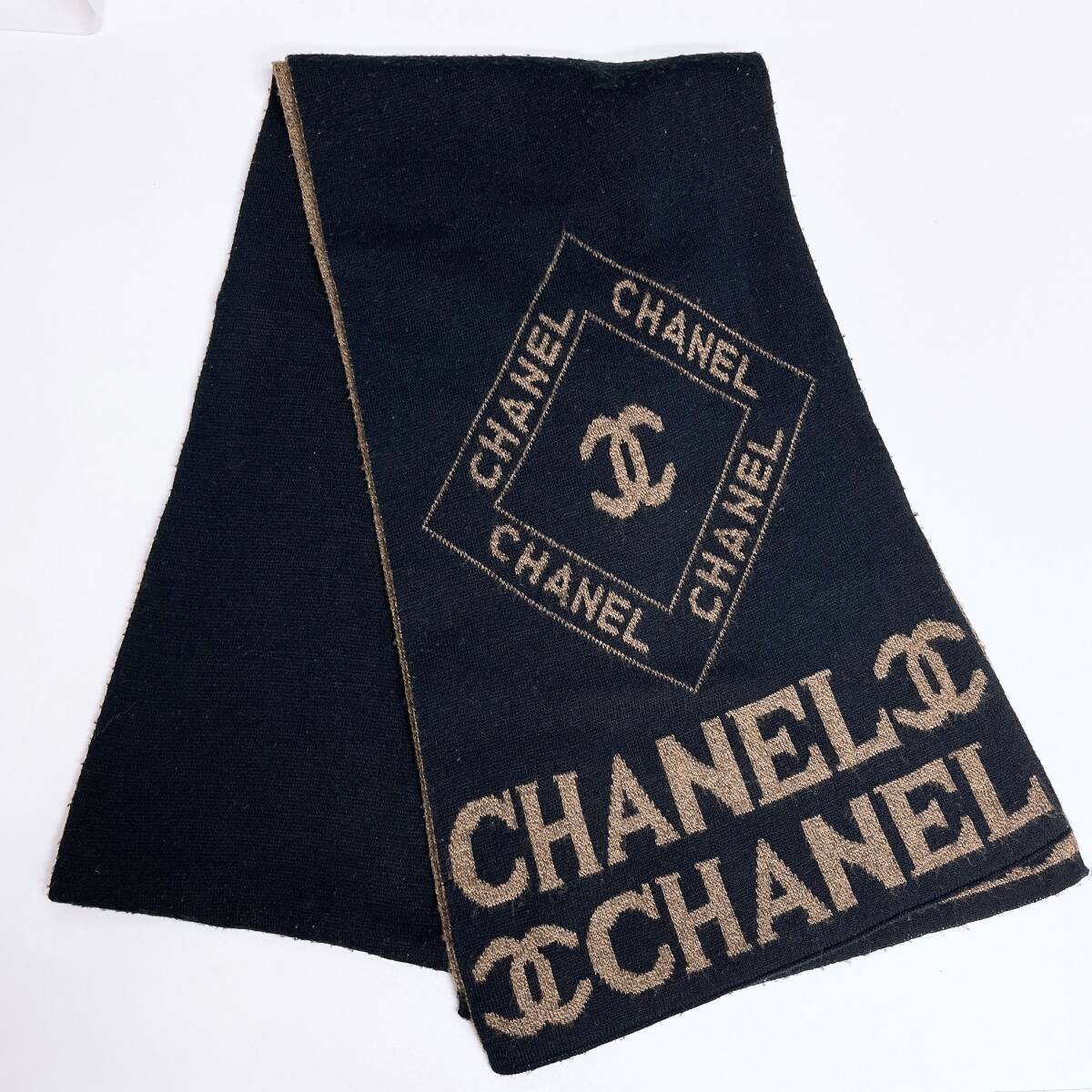 CHANEL　シャネル　ノベルティ　マフラー　ストール　黒　ブラック　中古_画像1