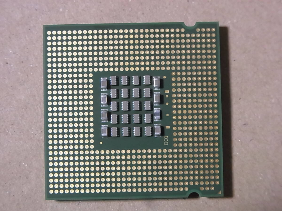 ◎Intel Pentium D 830 SL88S 3.0GHz/2M/800/05B Smithfield LGA775 2コア (Ci0882)_画像3