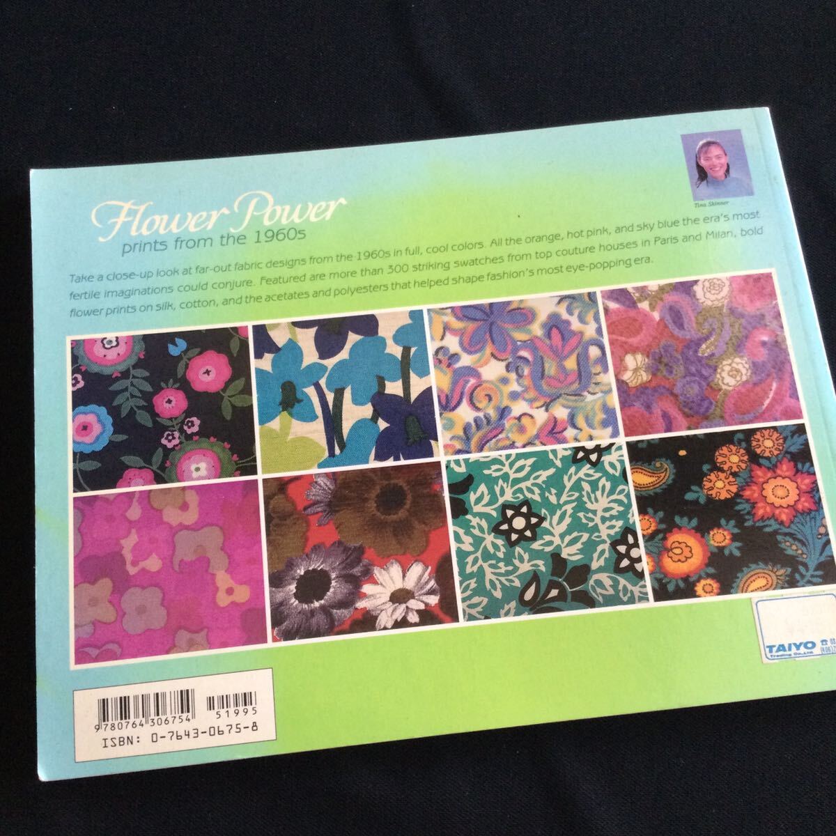 1960年代　花柄プリント　デザイン　生地　布地　洋書　フラワー　Flower Power _画像2