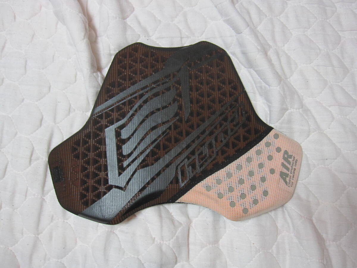 HYOD D3O RACING AIR CHEST PROTECTOR HRZ918 ヒョウドウ レザースーツ専用のチェストプロテクター　定価¥6,900 （ 税込 ¥7,590)_画像1