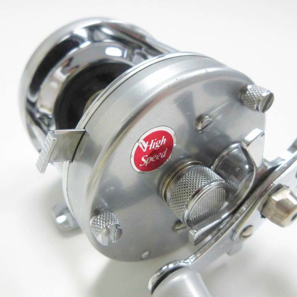 ABU アブアンバサダー 5500C 771103 /管理AT1090/14 ベイトリール ABU アブアンバサダー 5500C 771103 /管理AT1090/14 ベイトリール