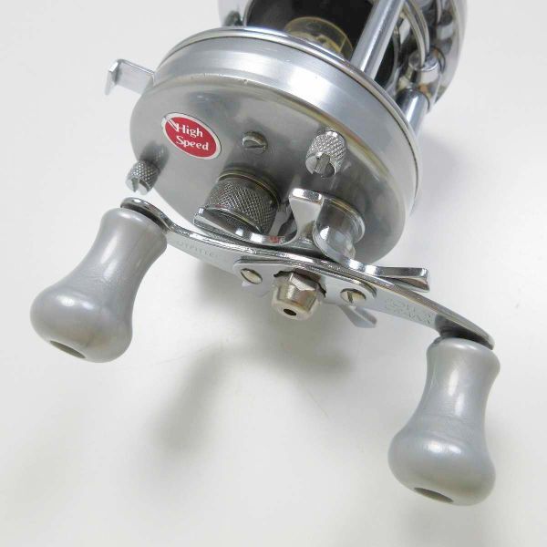 ABU アブアンバサダー 5500C 771103 /管理AT1090/14 ベイトリール ABU アブアンバサダー 5500C 771103 /管理AT1090/14 ベイトリール
