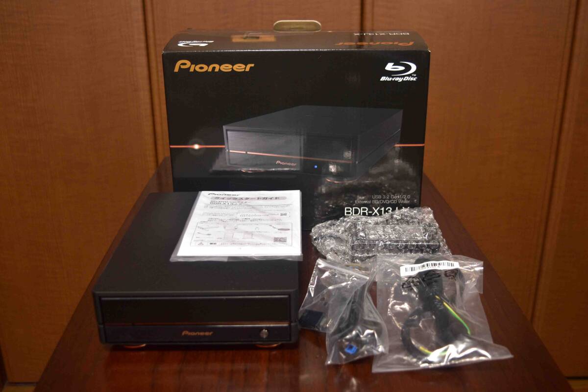 Pioneer 外付ブルーレイドライブ BDR-X13J-X プレミアムモデル ほぼ新品_画像1