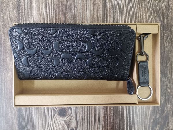 コーチ COACH アウトレット 長財布 メンズ PVC ブラック F74918 小銭入れあり キーホルダー付き 新品未使用_画像2