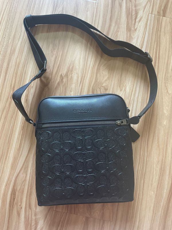 コーチ COACH アウトレット ショルダーバッグ メンズバッグ レザー ブラック メンズ F73338 保存袋付き 新品未使用_画像2