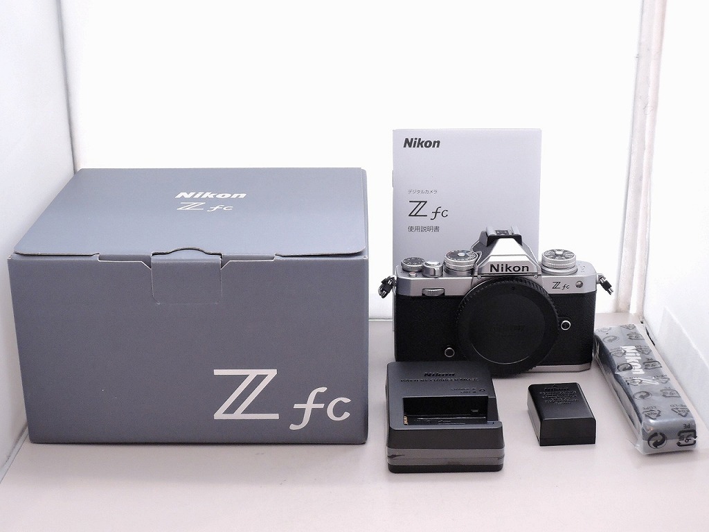 期間限定セール ニコン Nikon ミラーレス一眼 APS-C シルバー Zfc