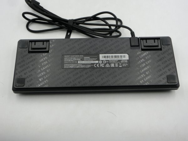 【中古現状品】 キーボード RAZER レイザー HUNTSMAN MINI RZ03-0339 ゲーミングキーボード ZA3B-LP-3MA402_画像2