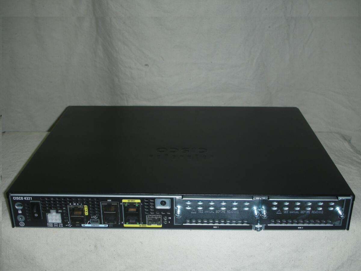 ☆アダプター無し！Cisco ISR4321 [ISR4321/K9 V05]！(#F5-539)「100サイズ」☆ _画像2