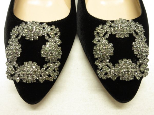 マノロブラニク MANOLO BLAHNIK ★ HANGISI FLAT ハンギシ　ジュエルバックル　ベルベット フラットシューズ　サイズ37（24cmくらい）_画像2