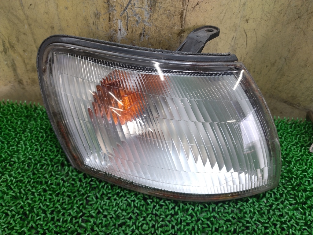  Toyota front Turn signal lamp right Caldina T-ET196 ET196 CT190,CT190G,CT196,CT196V,CT197 1994 #hyj NSP169097