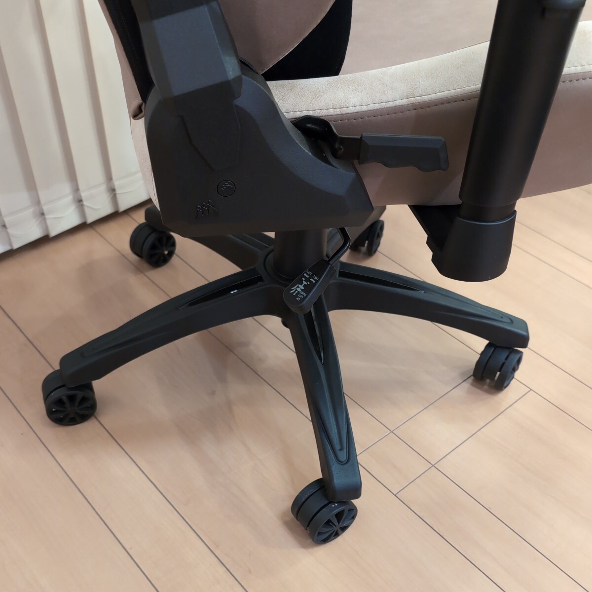CORSAIR T-3 RUSH V2 Brown 2023新モデル 日本限定色 ゲーミング CORSAIR T-3 RUSH V2 Brown 2023新モデル 日本限定色 ゲーミング