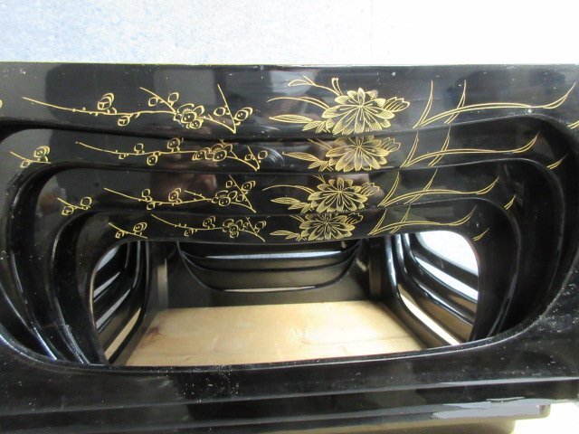  gold-inlaid laquerware inserting . serving tray 4 serving tray [B33389] height 15.5~16cm length 28~35.5cm width 28~35.5cm black paint . plum lacquer ware lacquer . stone . seat Japan cooking old tool 