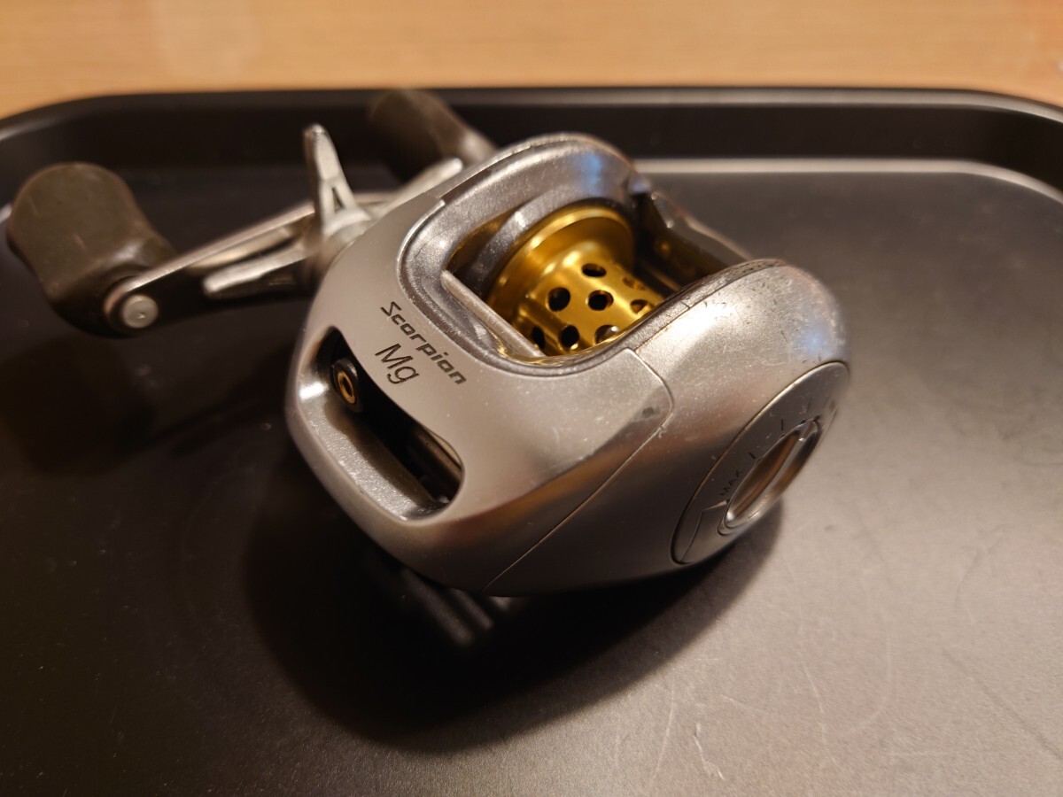 シマノ　スコーピオンMg1000 SHIMANO scorpion 右ハンドル　175g マキモノ、スモールルアーに♪