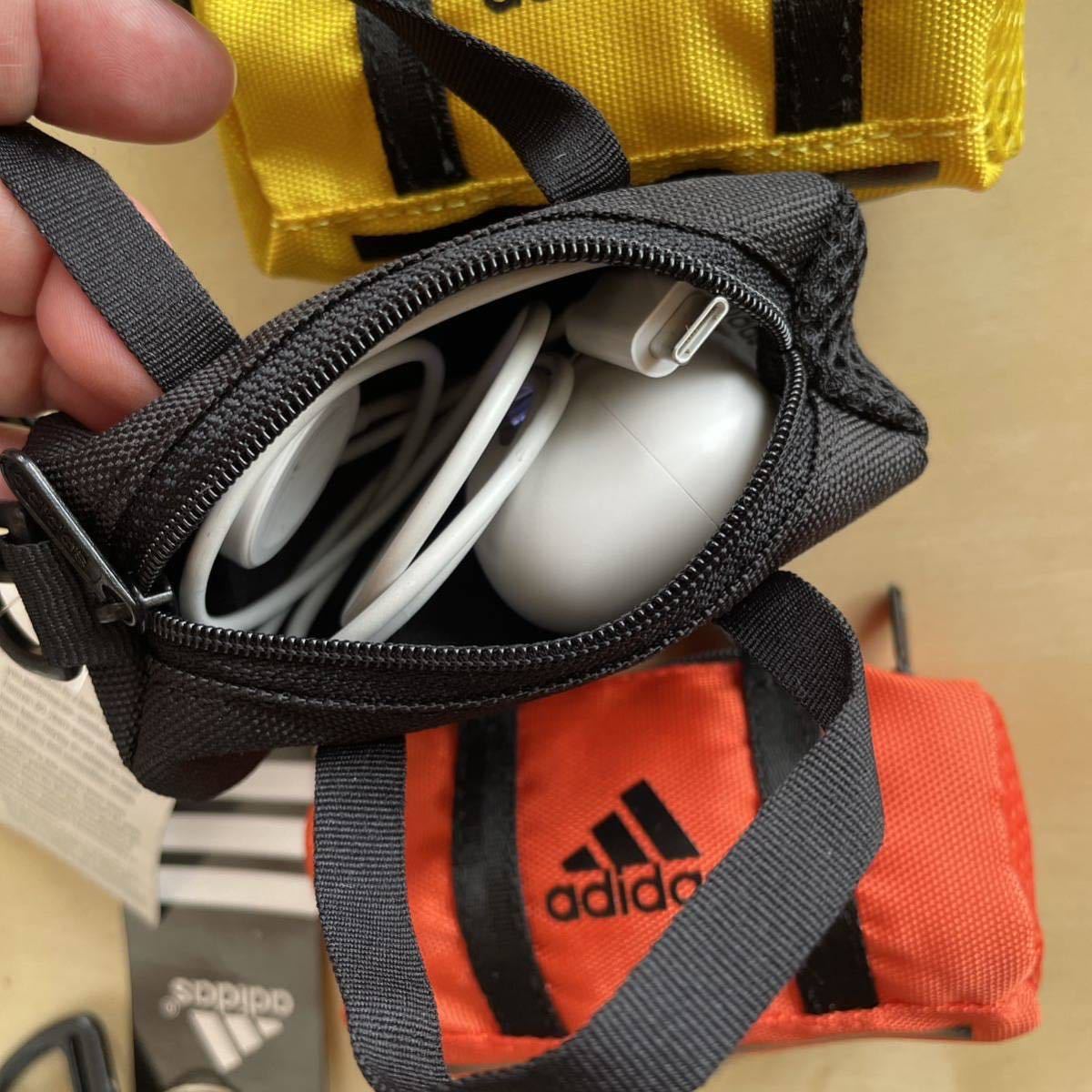 新品アディダス3個バック型キーホルダーadidasミニチュア超ミニバック　カラビナ付　小銭入れ_画像8