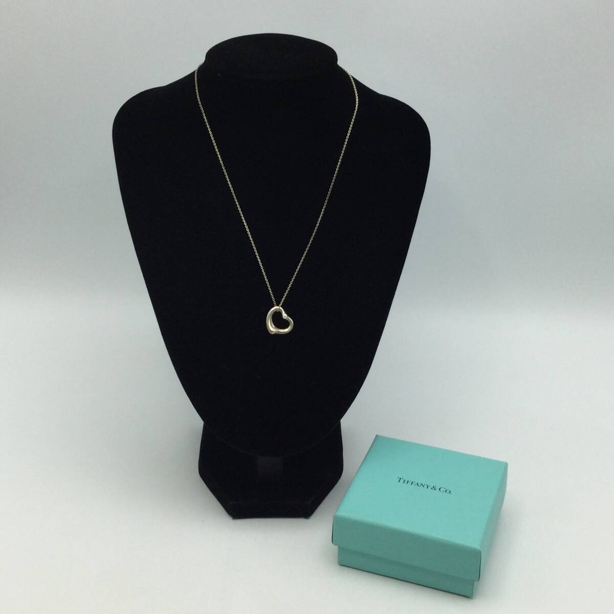 EE35● ネックレス TIFFANY&Co. ティファニー オープンハート 石付き ペンダント シルバー SV925 約3.40g 箱付き 現状品 ●