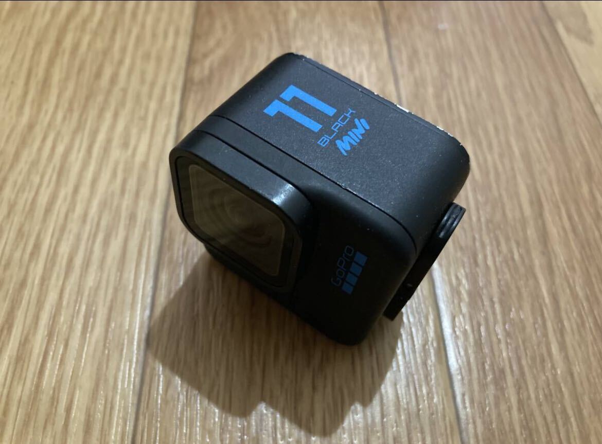 GoPro hero 11 Mini ゴープロ アクションカメラ HERO Black ブラック デジタルビデオカメラ ジャンクの画像1